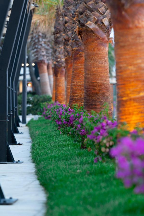 Royal Park Hotel Qerret Exterior foto